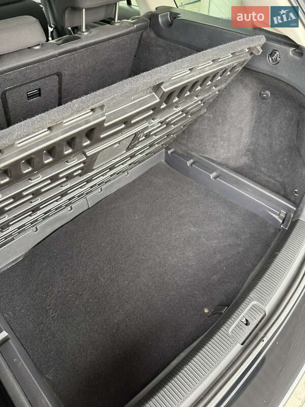 Универсал Volkswagen Golf 2010 в Красилове