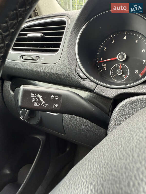 Универсал Volkswagen Golf 2010 в Красилове