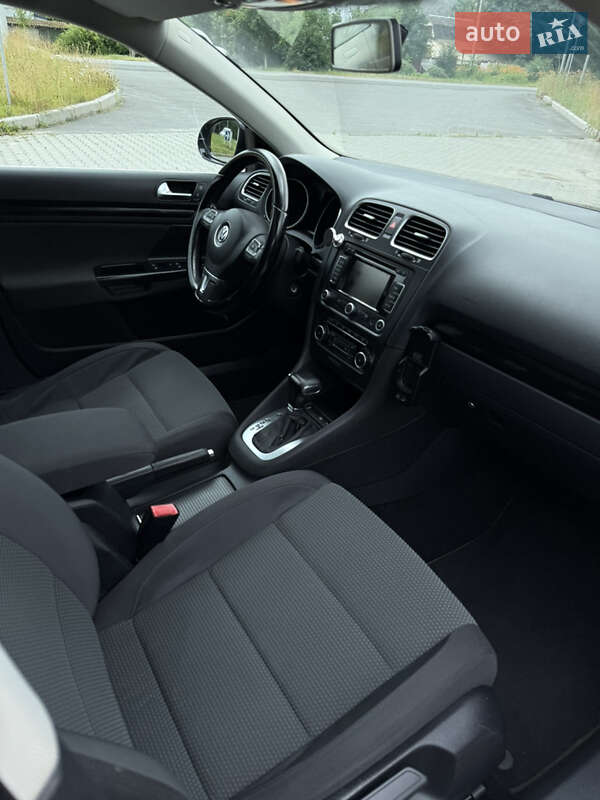 Универсал Volkswagen Golf 2010 в Красилове