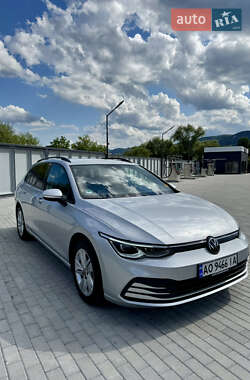 Универсал Volkswagen Golf 2021 в Хусте