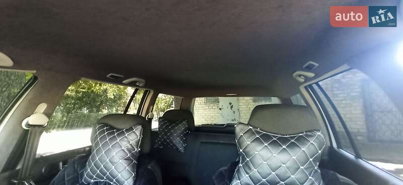 Універсал Volkswagen Golf 2000 в Дніпрі