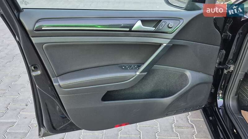 Універсал Volkswagen Golf 2015 в Одесі