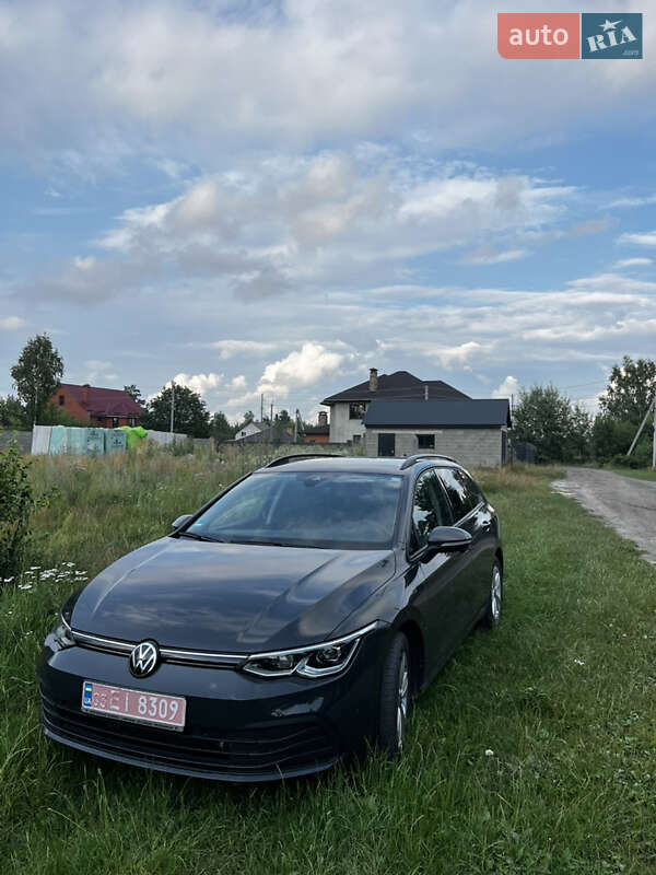 Volkswagen Golf 2021