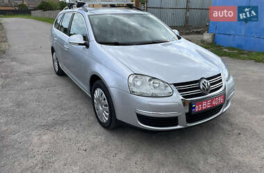 Универсал Volkswagen Golf 2008 в Немирове