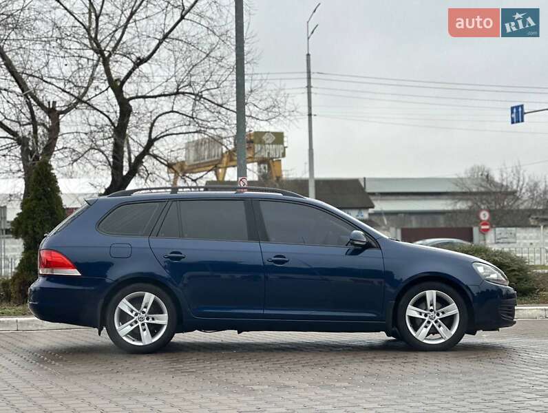 Универсал Volkswagen Golf 2013 в Киеве
