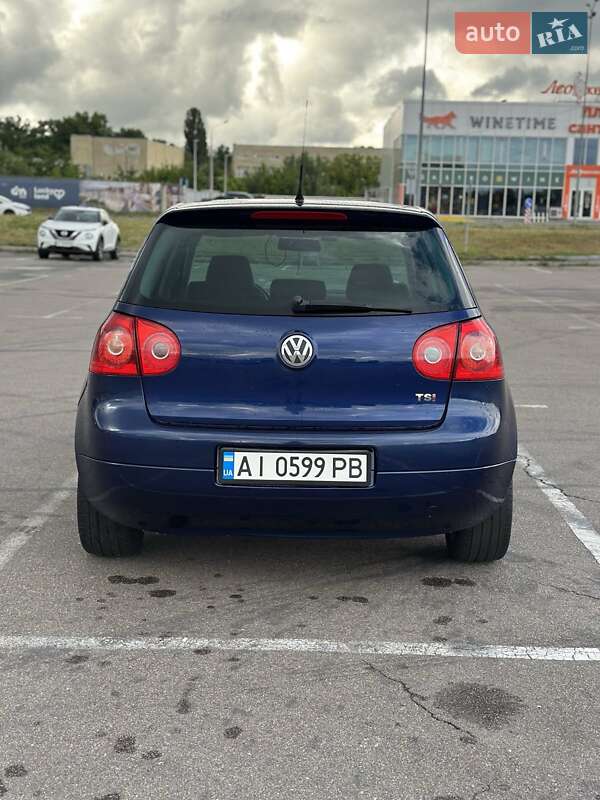 Хэтчбек Volkswagen Golf 2007 в Киеве