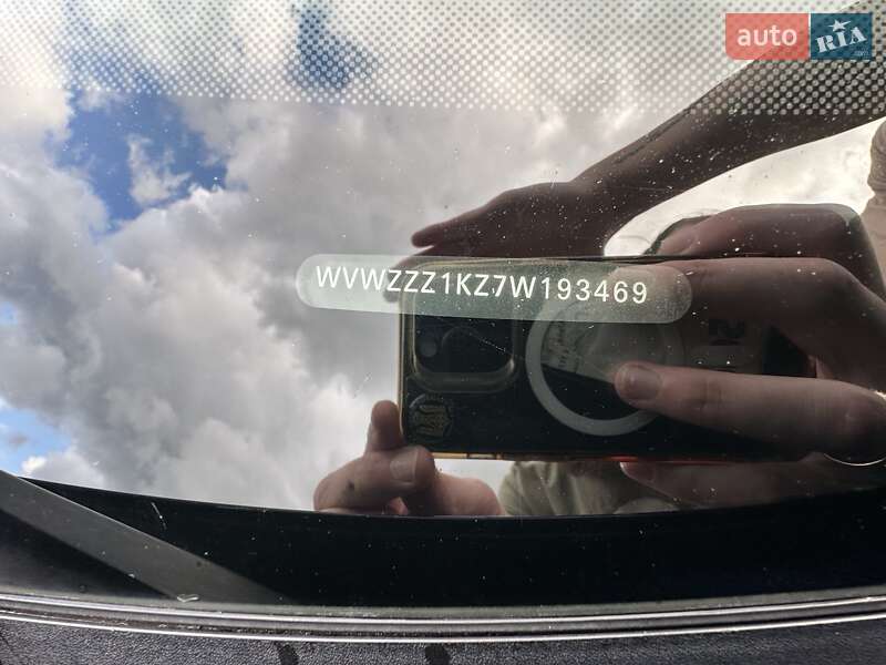 Хэтчбек Volkswagen Golf 2007 в Киеве