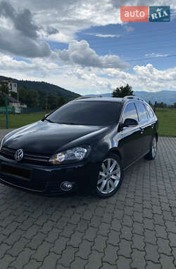 Універсал Volkswagen Golf 2010 в Сваляві