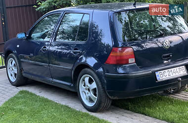 Хэтчбек Volkswagen Golf 2000 в Самборе