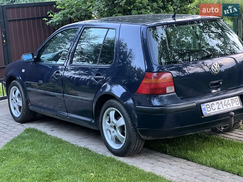 Volkswagen Golf 2000