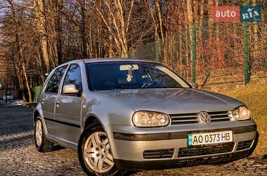 Хетчбек Volkswagen Golf 2003 в Львові