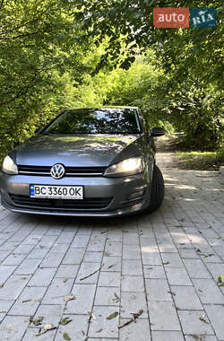 Хэтчбек Volkswagen Golf 2016 в Львове
