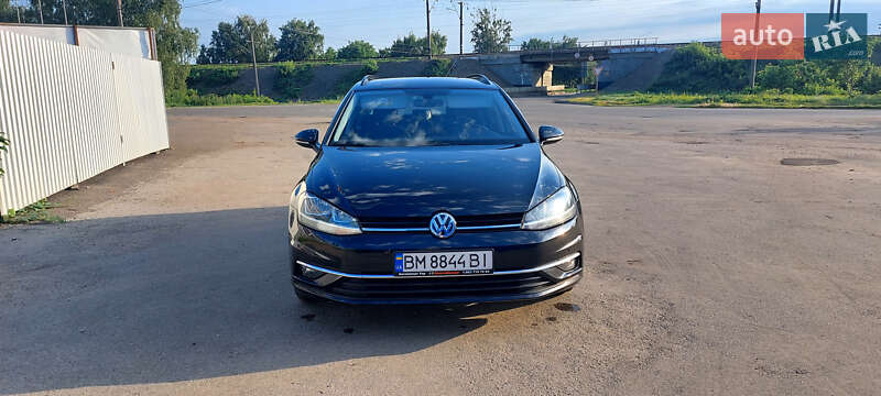 Універсал Volkswagen Golf 2017 в Конотопі