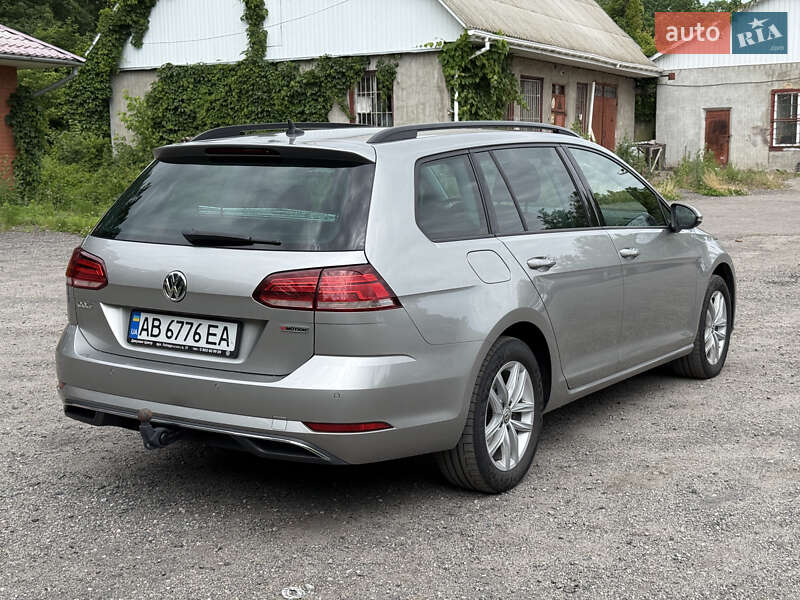 Універсал Volkswagen Golf 2019 в Вінниці