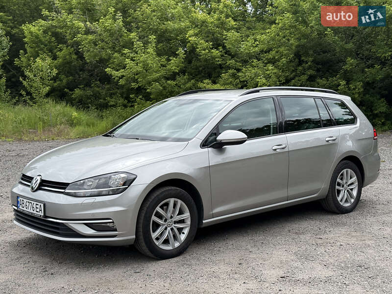 Універсал Volkswagen Golf 2019 в Вінниці