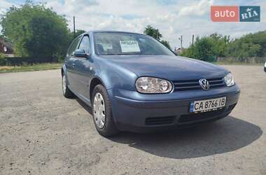 Хэтчбек Volkswagen Golf 2003 в Шполе