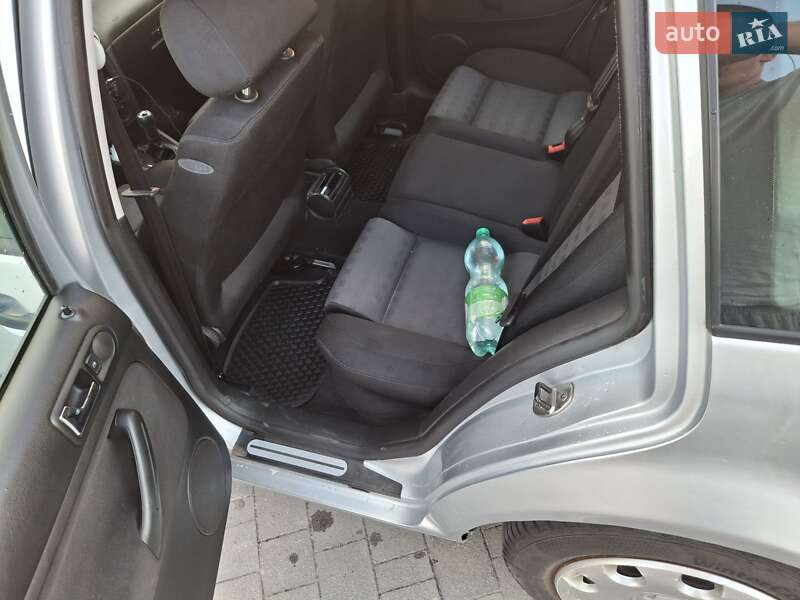 Универсал Volkswagen Golf 2006 в Хмельницком