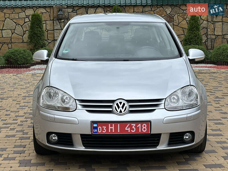 Хэтчбек Volkswagen Golf 2008 в Могилев-Подольске