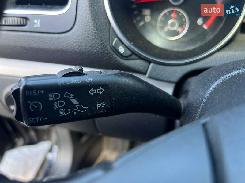 Універсал Volkswagen Golf 2012 в Львові