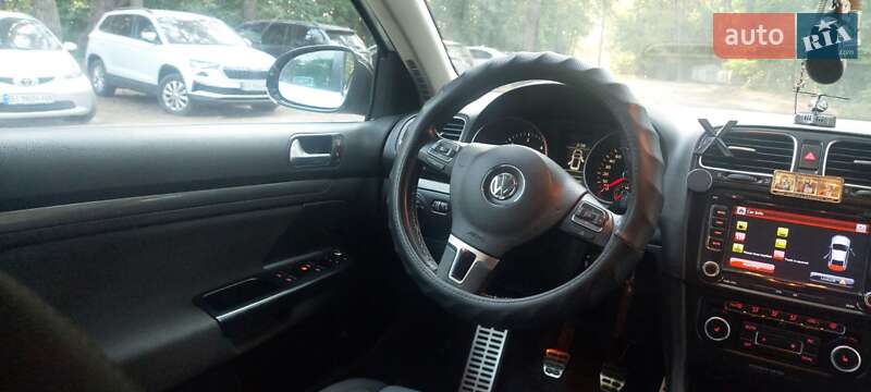 Универсал Volkswagen Golf 2011 в Полтаве