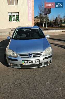 Хетчбек Volkswagen Golf 2005 в Дружківці