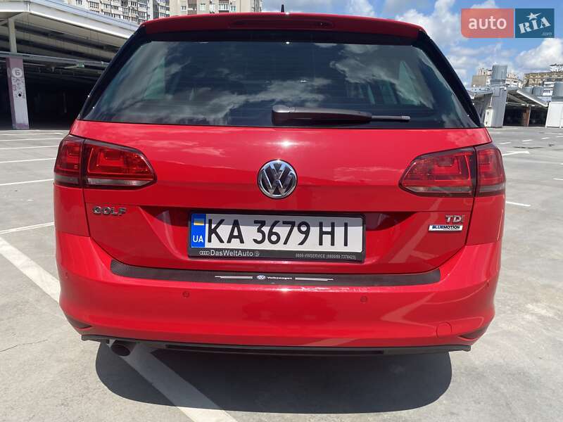 Универсал Volkswagen Golf 2015 в Киеве