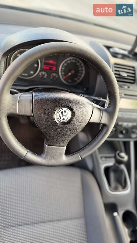Универсал Volkswagen Golf 2008 в Киеве