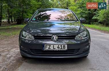 Универсал Volkswagen Golf 2015 в Березане