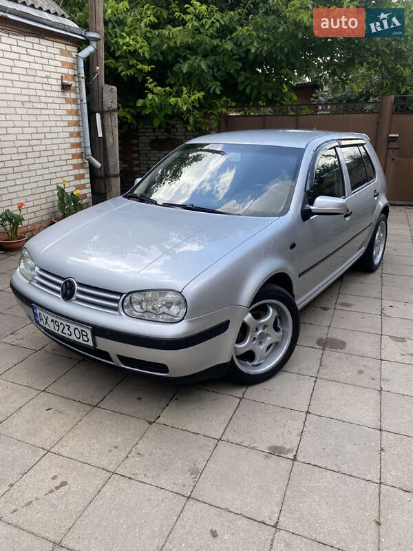 Volkswagen Golf 2001
