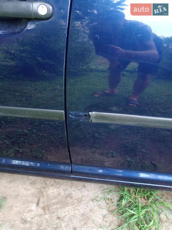 Универсал Volkswagen Golf 2001 в Самборе