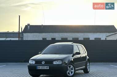 Хетчбек Volkswagen Golf 2001 в Ковелі