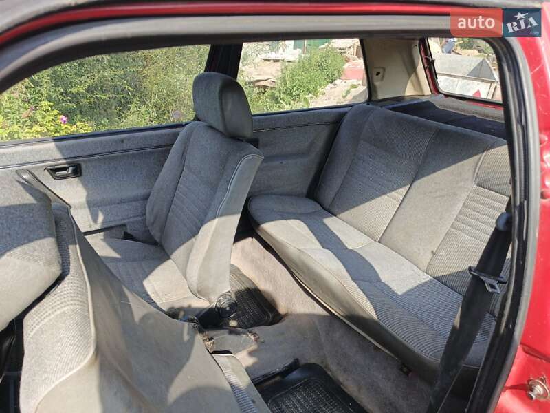 Хэтчбек Volkswagen Golf 1989 в Львове