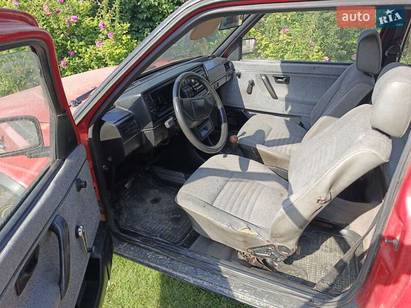 Хэтчбек Volkswagen Golf 1989 в Львове
