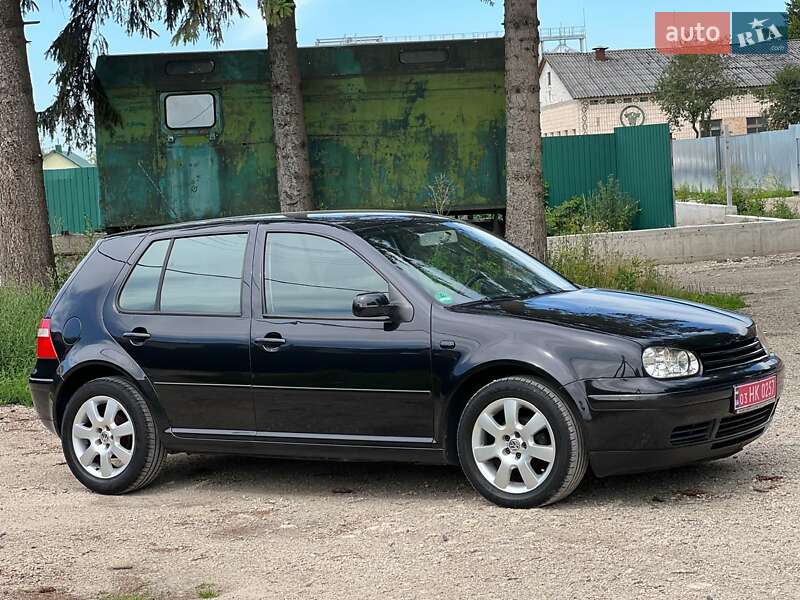 Volkswagen Golf 2003