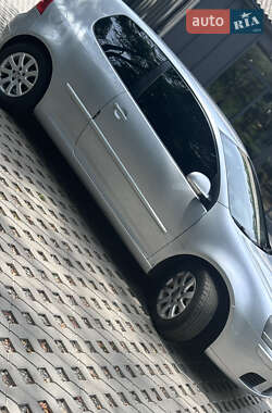 Хэтчбек Volkswagen Golf 2003 в 