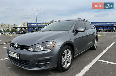 Универсал Volkswagen Golf 2015 в Киеве