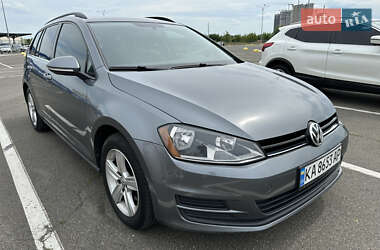 Универсал Volkswagen Golf 2015 в 