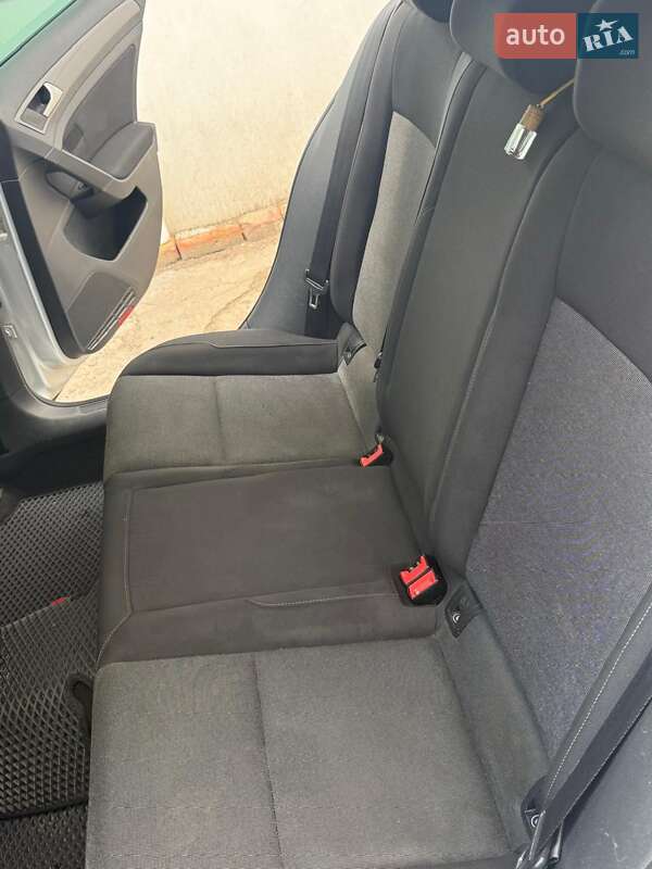 Універсал Volkswagen Golf 2014 в Хмільнику