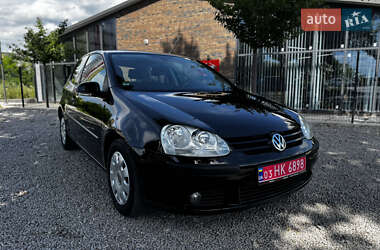 Хэтчбек Volkswagen Golf 2005 в Виннице