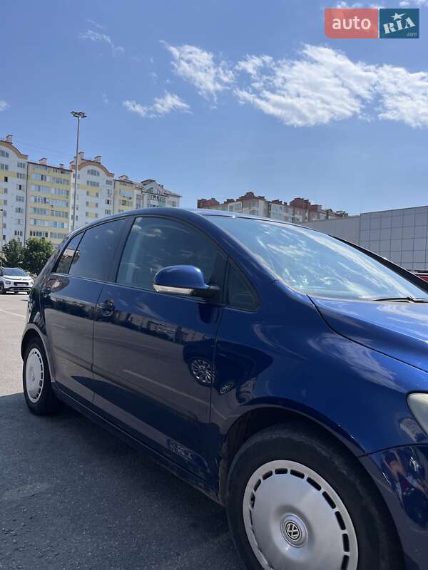 Универсал Volkswagen Golf 2005 в Ивано-Франковске