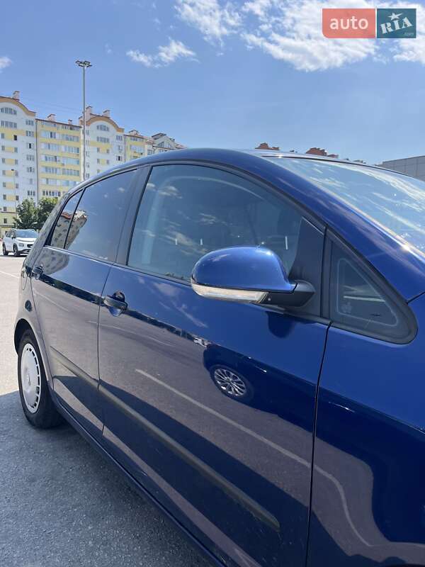 Универсал Volkswagen Golf 2005 в Ивано-Франковске