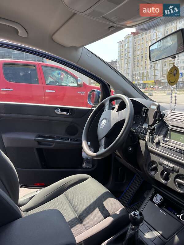 Универсал Volkswagen Golf 2005 в Ивано-Франковске