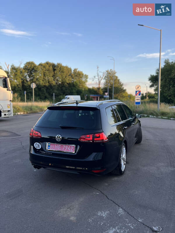 Универсал Volkswagen Golf 2014 в Ровно