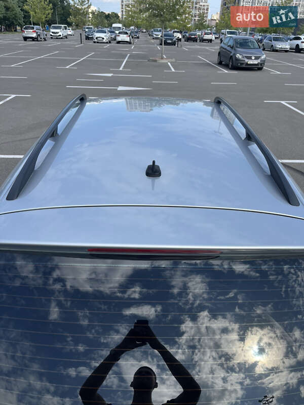 Універсал Volkswagen Golf 2010 в Києві