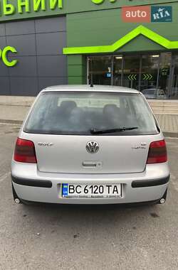 Хэтчбек Volkswagen Golf 1999 в 