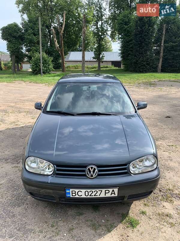 Volkswagen Golf 2000