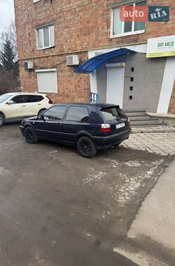 Хэтчбек Volkswagen Golf 1993 в 