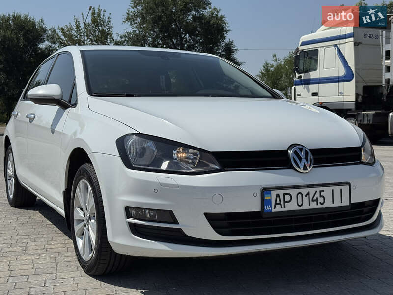 Хэтчбек Volkswagen Golf 2013 в Запорожье