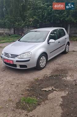 Хэтчбек Volkswagen Golf 2005 в Луцке