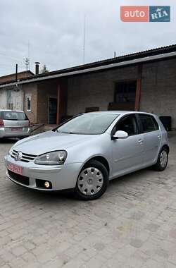 Хетчбек Volkswagen Golf 2008 в Луцьку